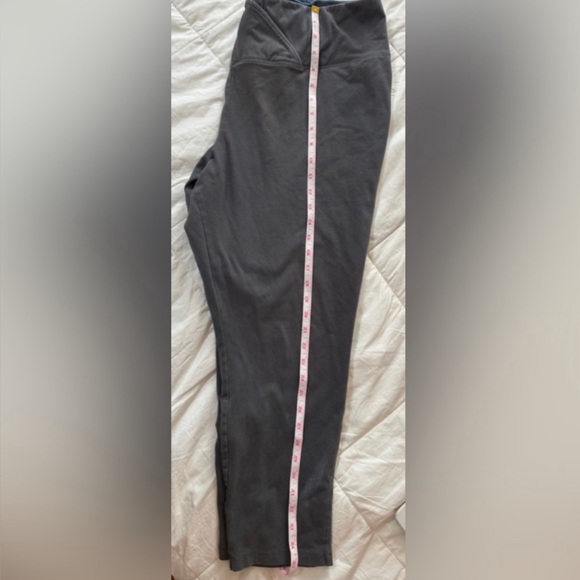 Stretch Ankle Pants - gray - with pockets - 2X
QVC's "Women With Control - Picture 5 of 9